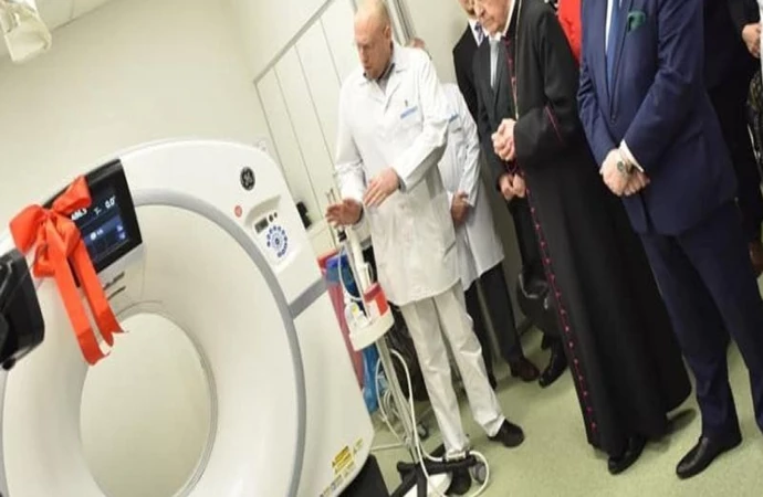 {Szpital Pulmonologiczny w Olsztynie ma nową pracownię tomografii komputerowej.}